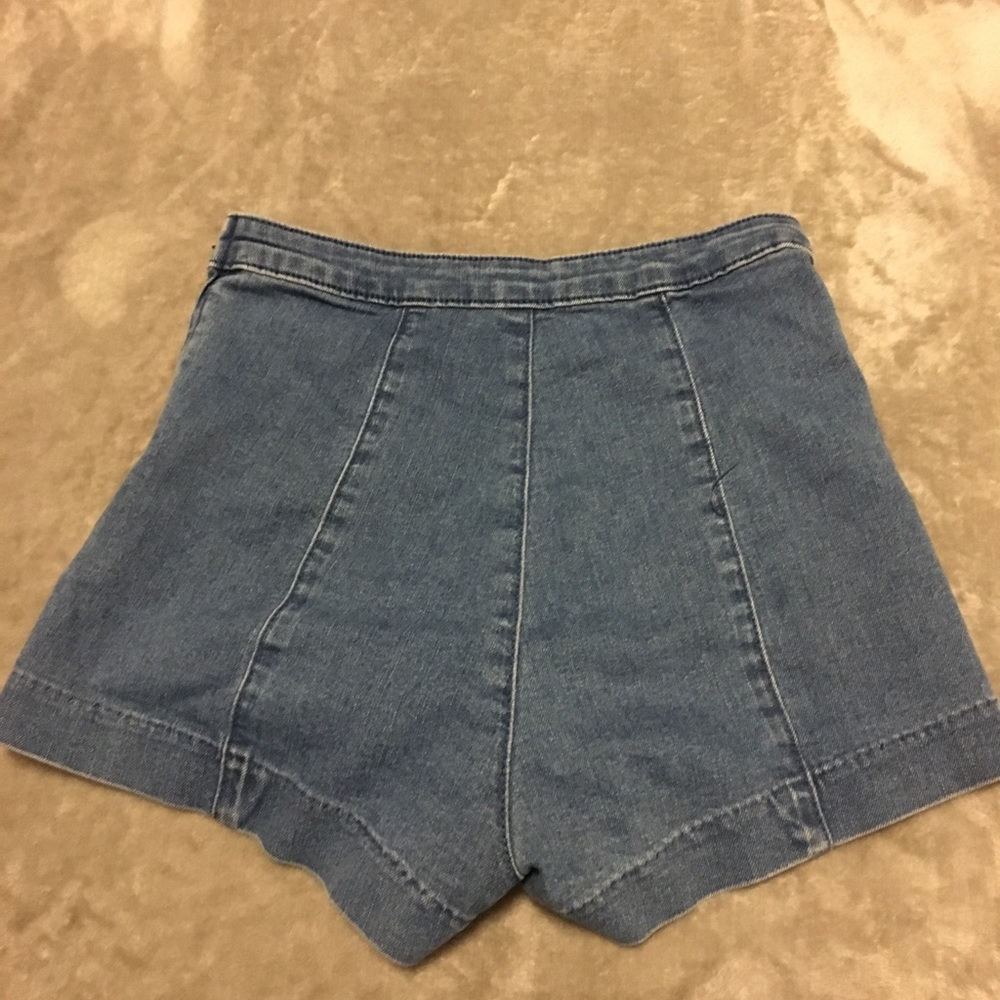 High waisted h&m jean shorts